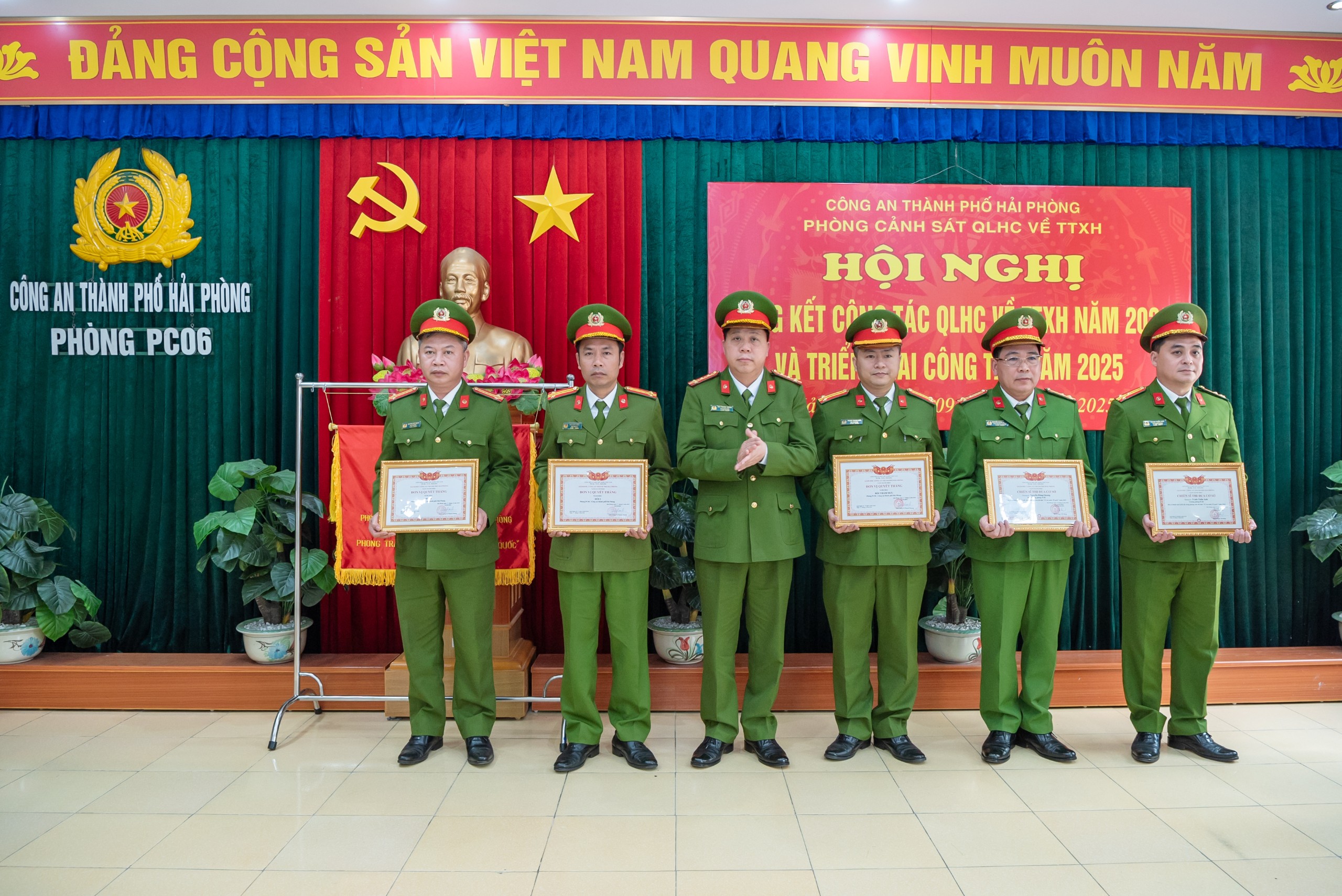 Phòng Cảnh sát QLHC về TTXH: Triển khai 11 phương hướng công tác trọng tâm năm 2025